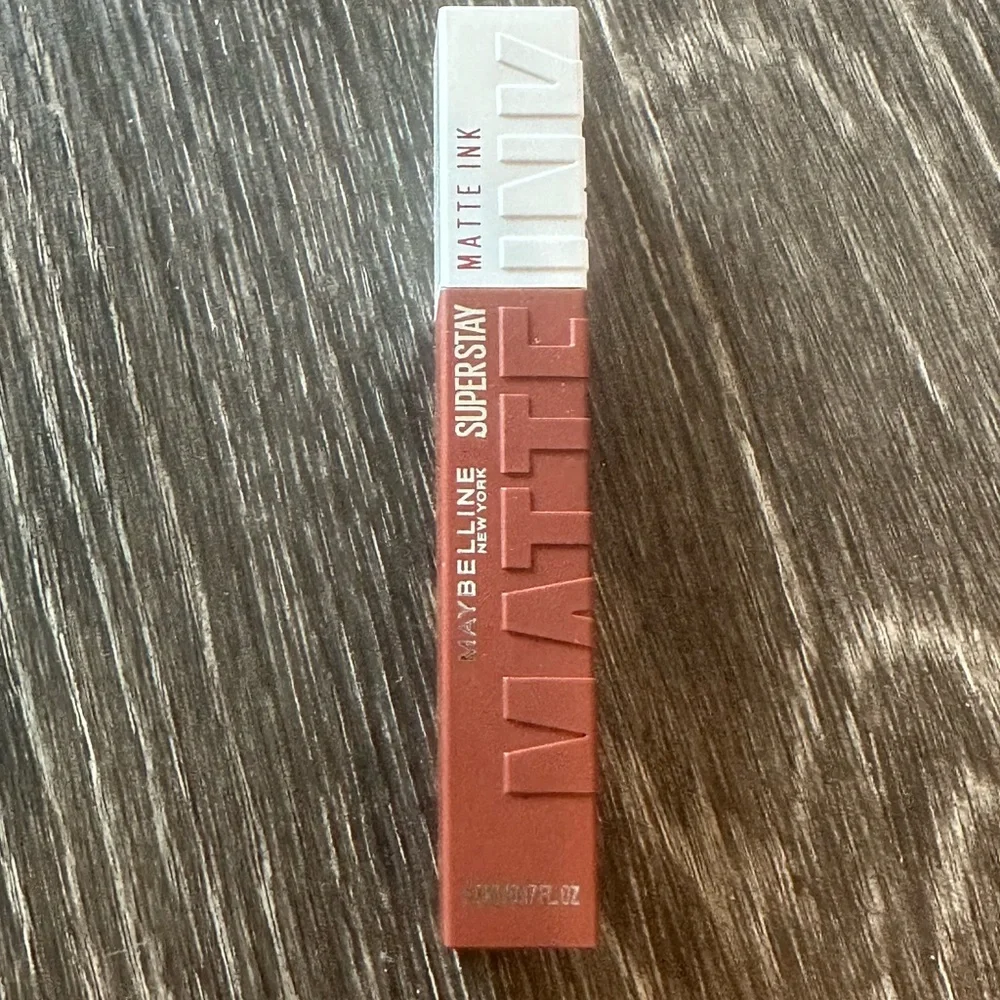 Maybelline SuperStay Matte Ink Lipstick - 510 Charmer